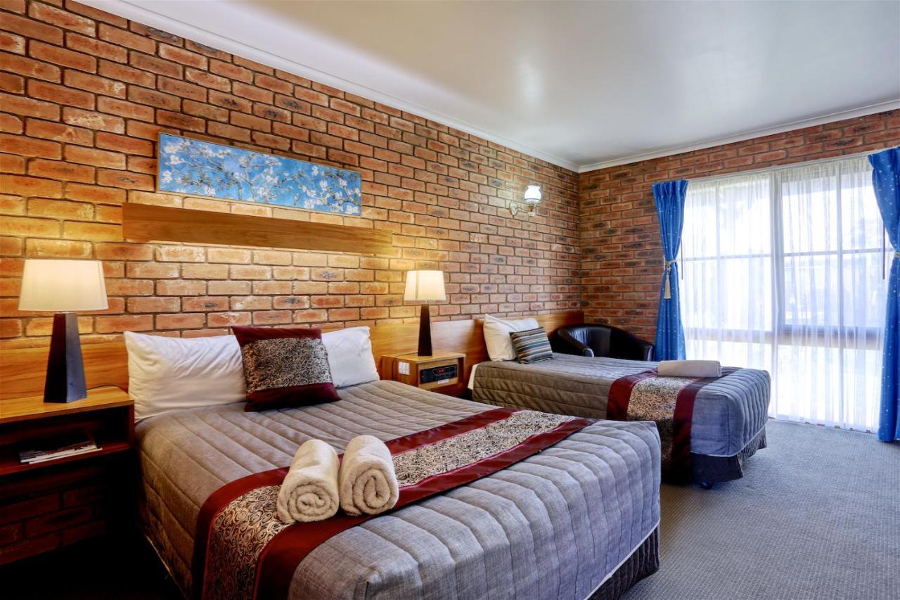 Jolly Swagman Motor Inn ユーロア エクステリア 写真