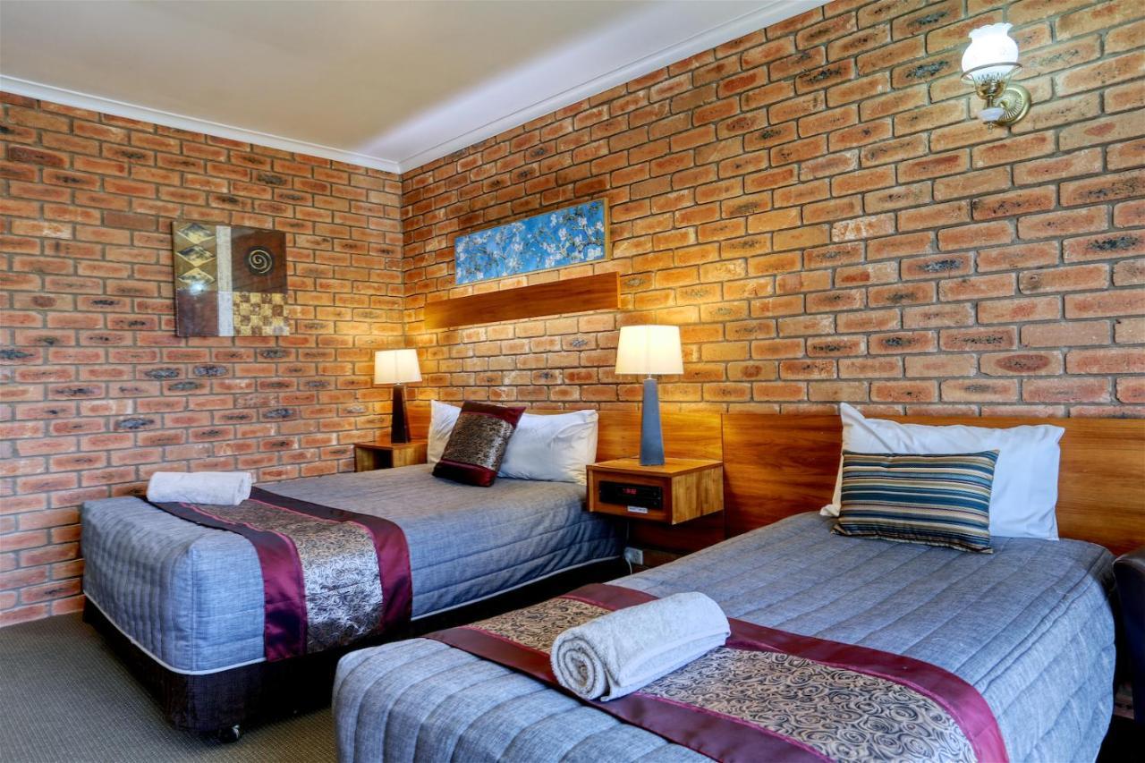 Jolly Swagman Motor Inn ユーロア エクステリア 写真
