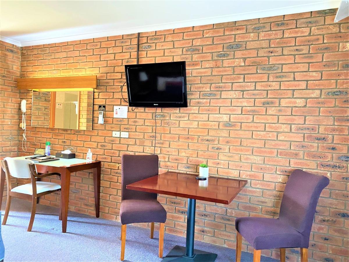 Jolly Swagman Motor Inn ユーロア エクステリア 写真