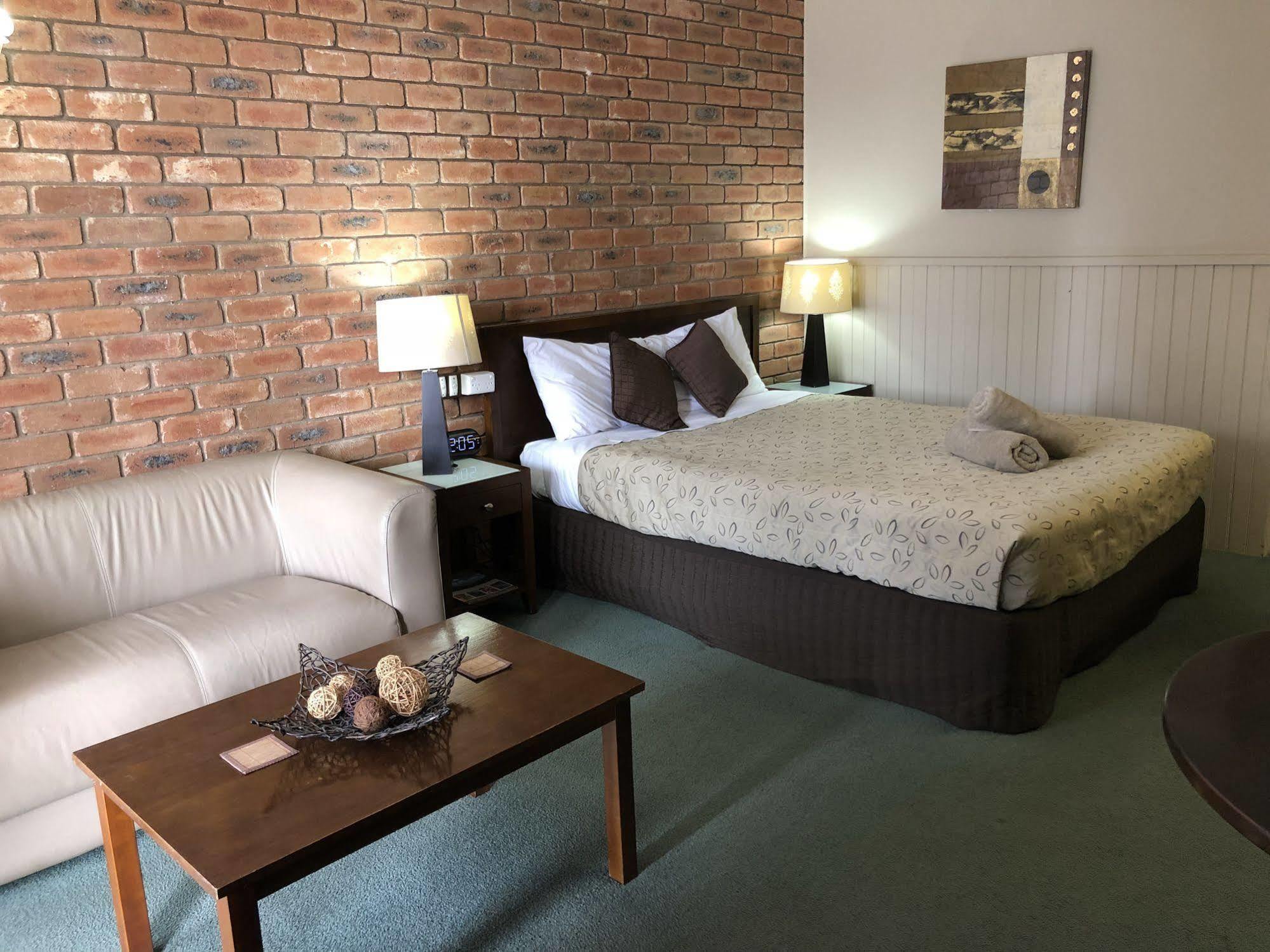 Jolly Swagman Motor Inn ユーロア エクステリア 写真
